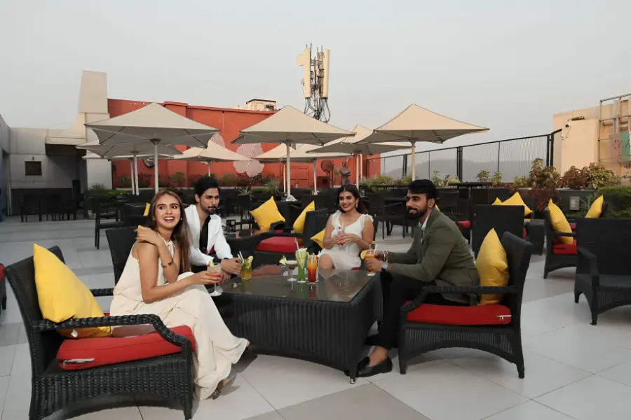 Best rooftop cafe in Dhanbad